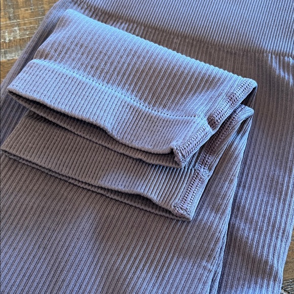 Women's Ribbed Leggings - Brown - Picture 5 of 5